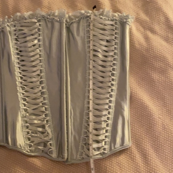 Bustier - Picture 10 of 10